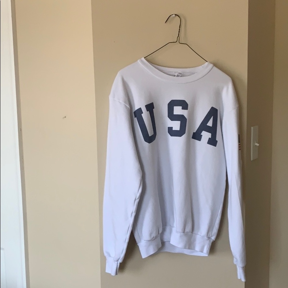 NWOT USA Sweatshirt